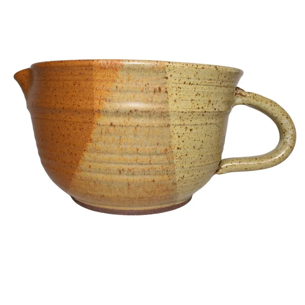 Vintage 8" Brushstroke Studio Pottery Bowl Pour Spout Handle Serving Stoneware - Picture 3 of 8